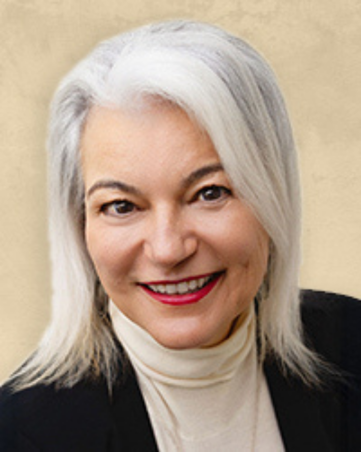 Portrait photograph of Ipek Serifsoy