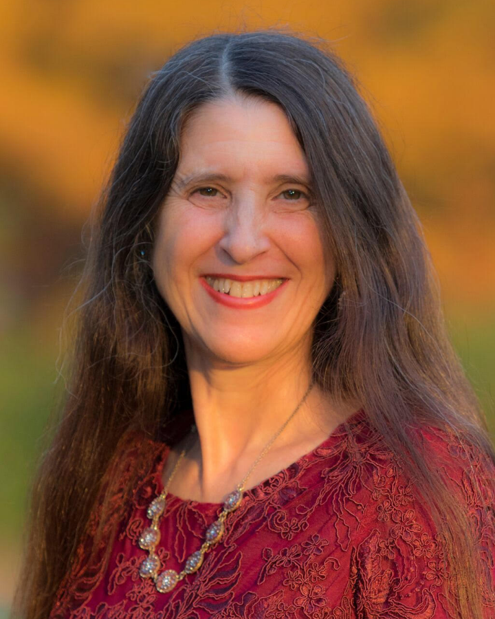 Portrait photograph of Jessica Dibb